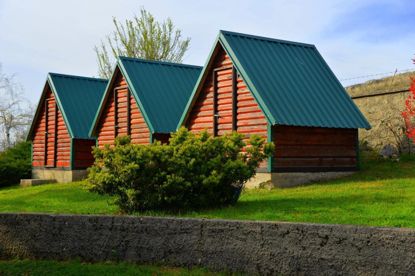 Appartement Seosko Domacinstvo Starevina à Nikšić Extérieur photo