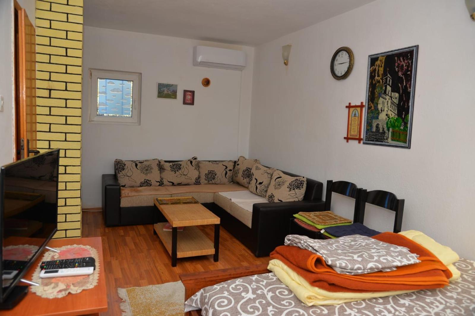Appartement Seosko Domacinstvo Starevina à Nikšić Extérieur photo