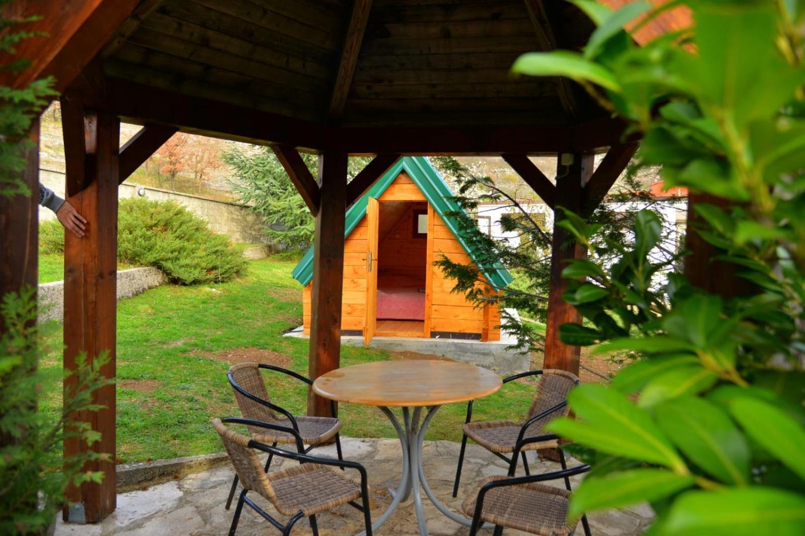 Appartement Seosko Domacinstvo Starevina à Nikšić Extérieur photo