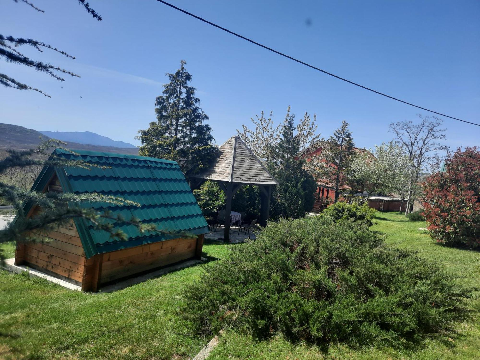 Appartement Seosko Domacinstvo Starevina à Nikšić Extérieur photo